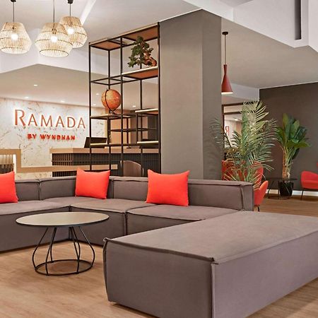 Ramada By Wyndham Valencia Almussafes Ξενοδοχείο Εξωτερικό φωτογραφία
