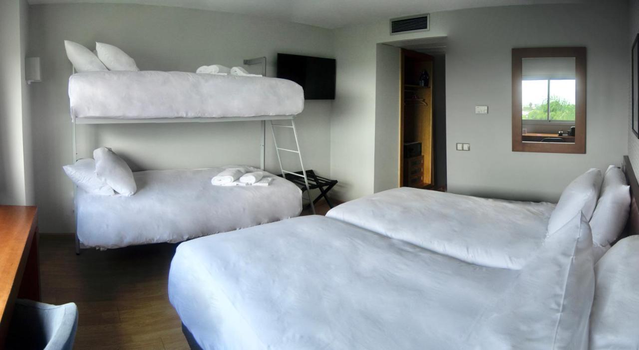 Ramada By Wyndham Valencia Almussafes Ξενοδοχείο Εξωτερικό φωτογραφία