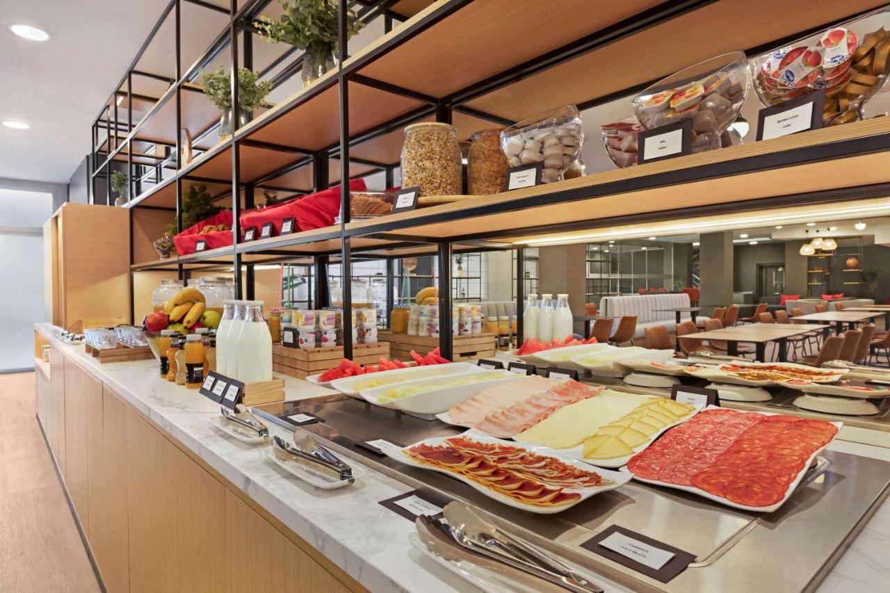 Ramada By Wyndham Valencia Almussafes Ξενοδοχείο Εξωτερικό φωτογραφία