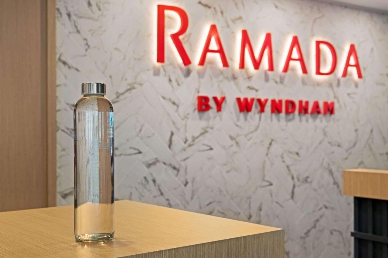 Ramada By Wyndham Valencia Almussafes Ξενοδοχείο Εξωτερικό φωτογραφία