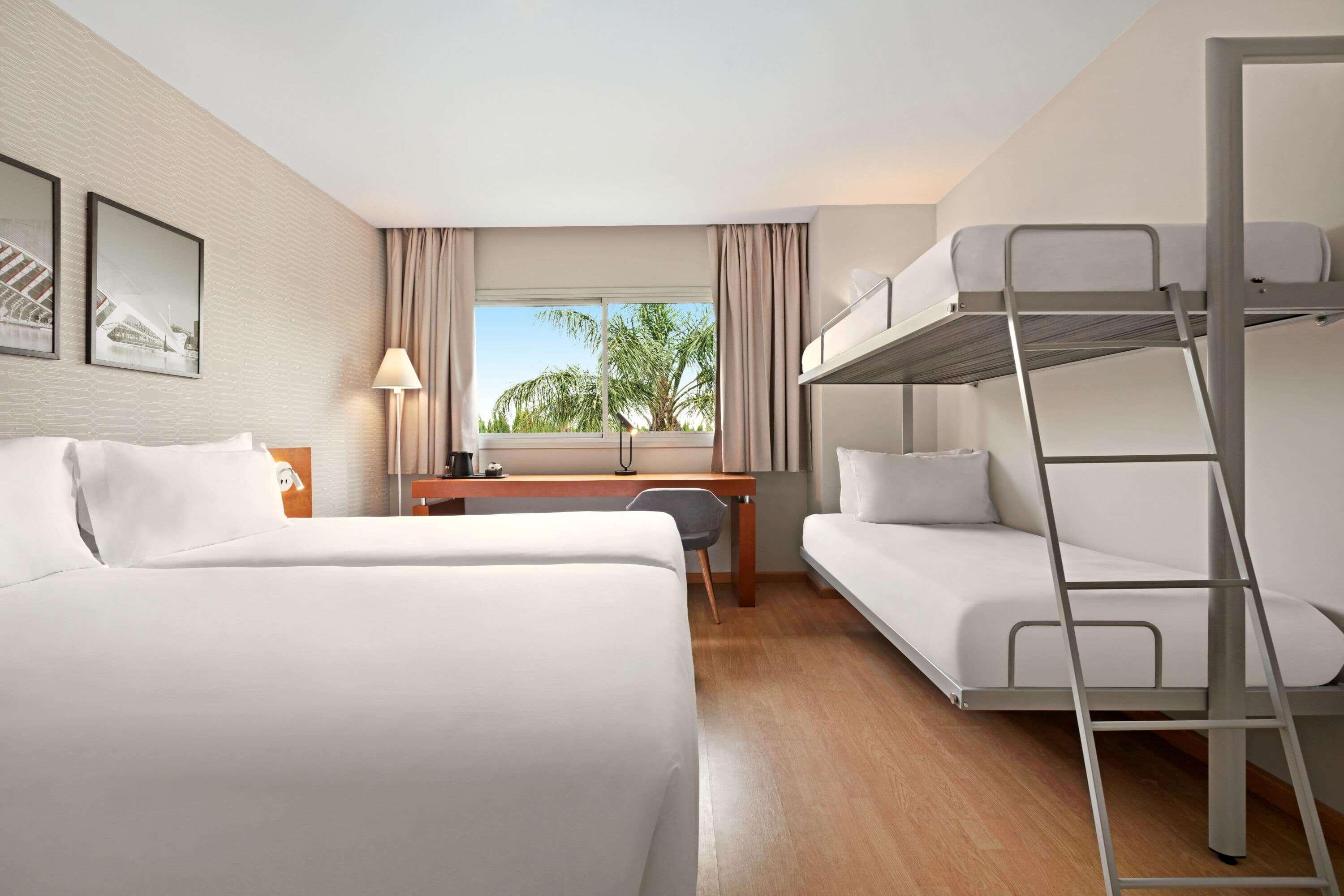 Ramada By Wyndham Valencia Almussafes Ξενοδοχείο Εξωτερικό φωτογραφία