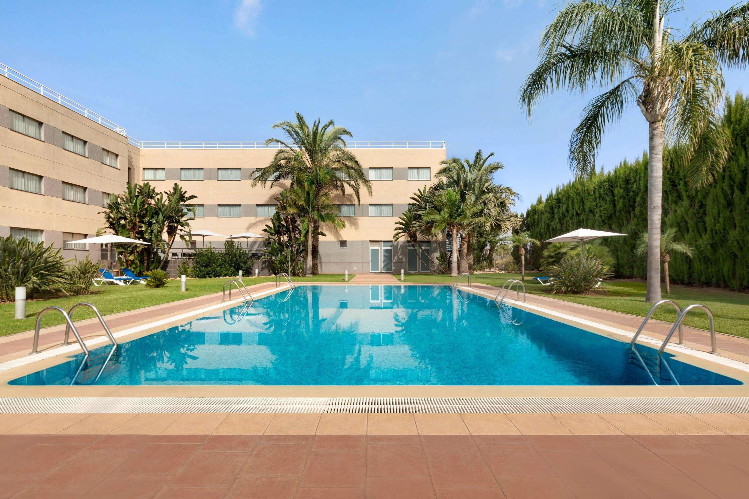 Ramada By Wyndham Valencia Almussafes Ξενοδοχείο Εξωτερικό φωτογραφία