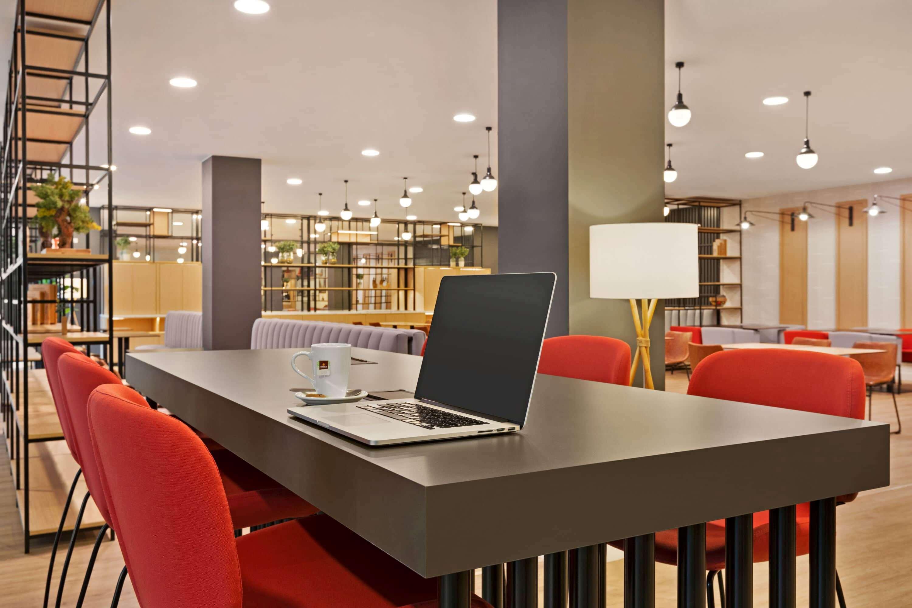 Ramada By Wyndham Valencia Almussafes Ξενοδοχείο Εξωτερικό φωτογραφία