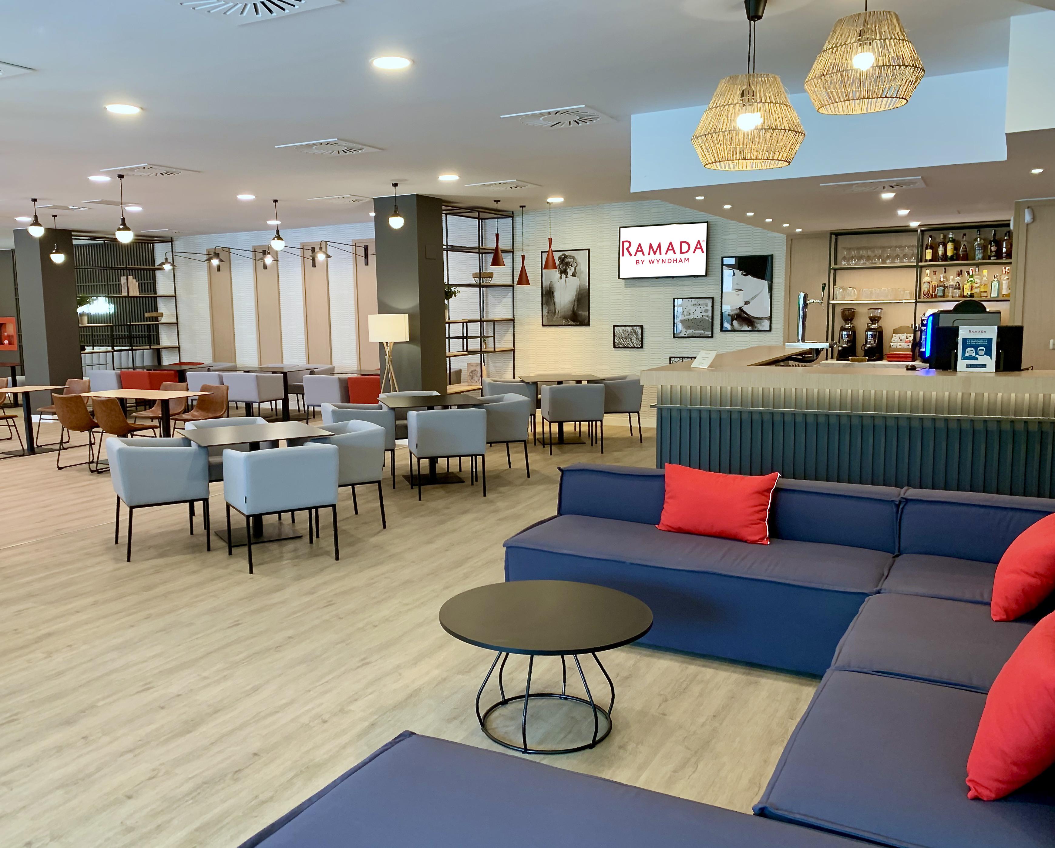 Ramada By Wyndham Valencia Almussafes Ξενοδοχείο Εξωτερικό φωτογραφία