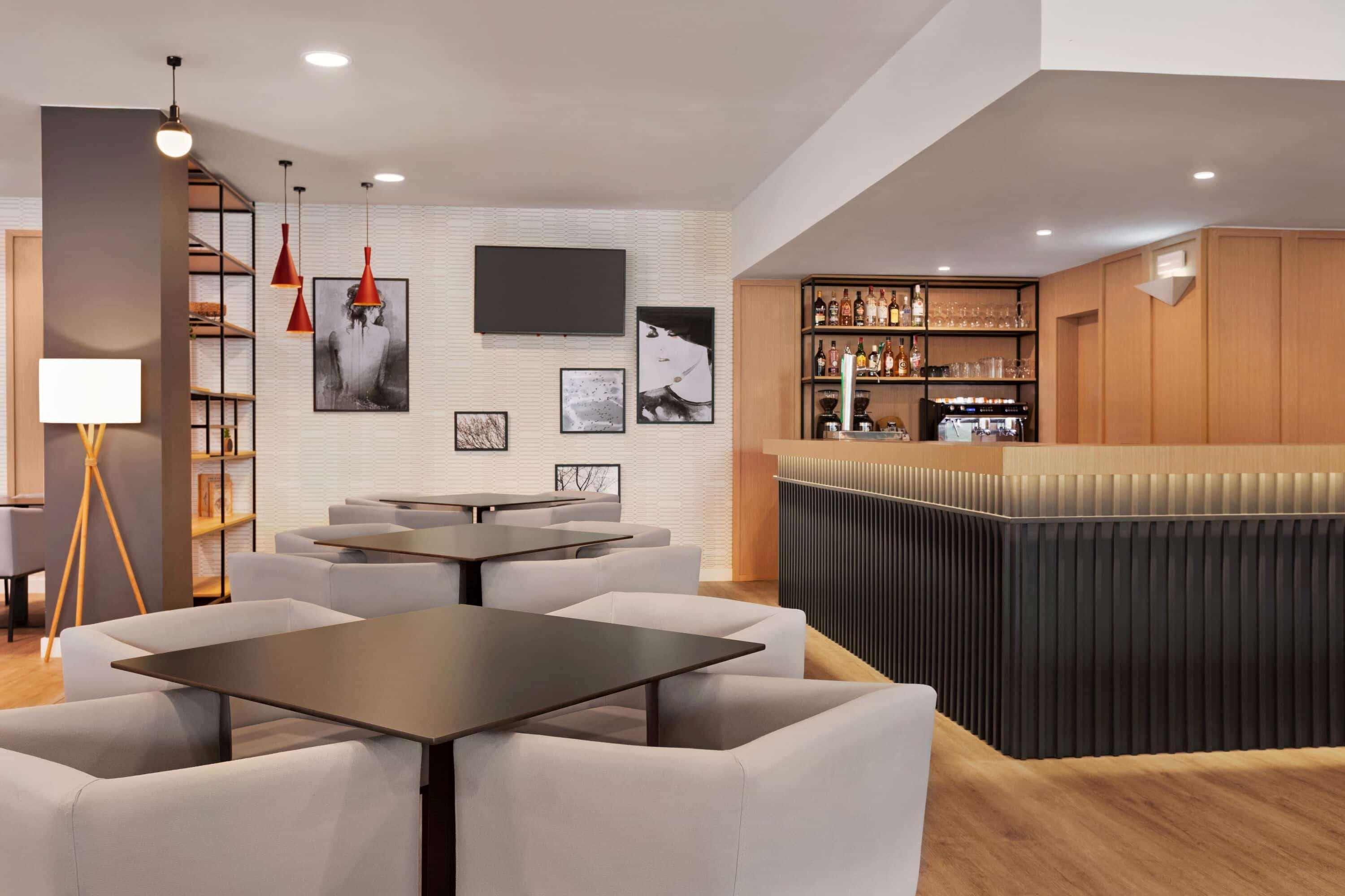 Ramada By Wyndham Valencia Almussafes Ξενοδοχείο Εξωτερικό φωτογραφία
