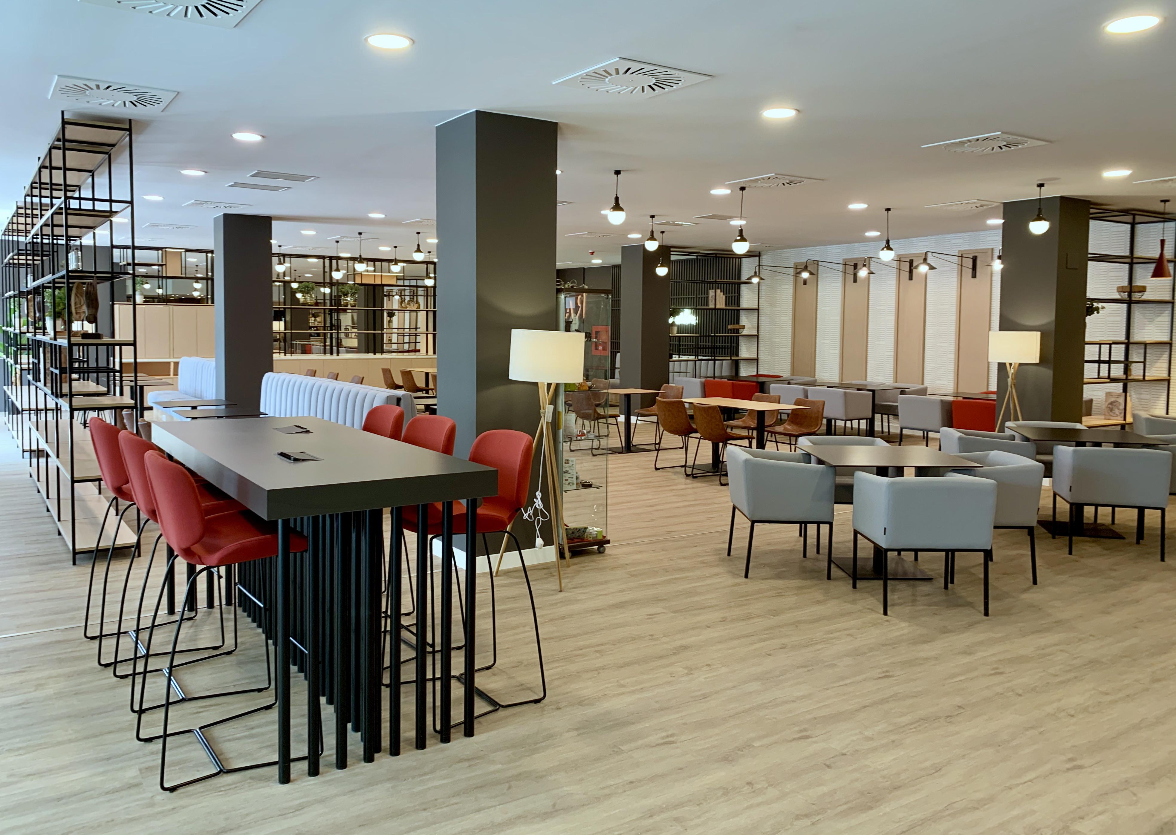 Ramada By Wyndham Valencia Almussafes Ξενοδοχείο Εξωτερικό φωτογραφία