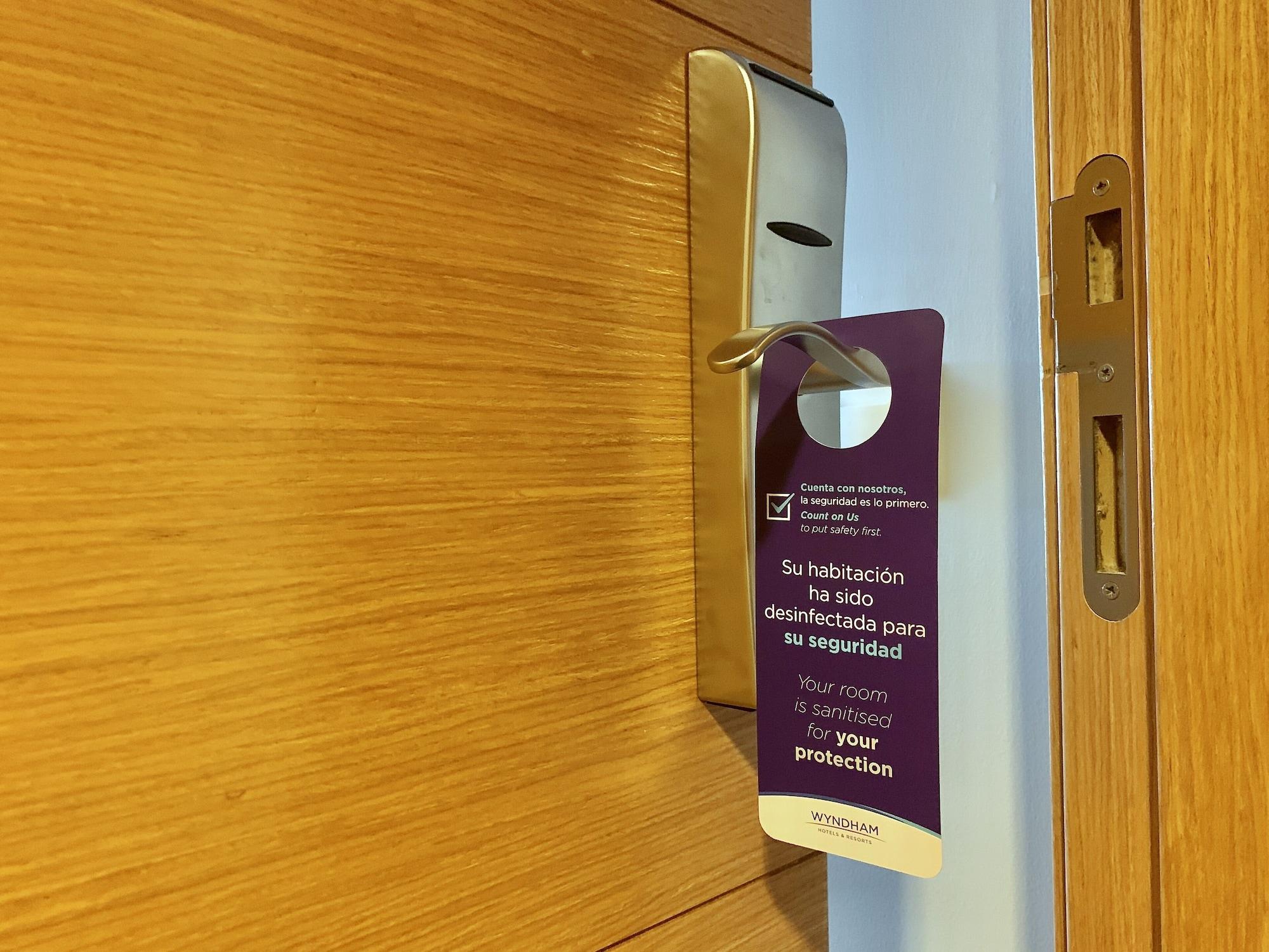 Ramada By Wyndham Valencia Almussafes Ξενοδοχείο Εξωτερικό φωτογραφία